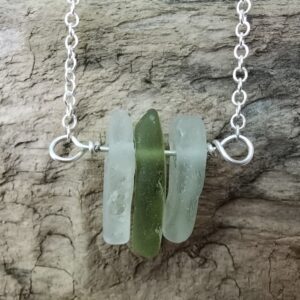 Green and White Ardbeg Seaglass Bar Necklace